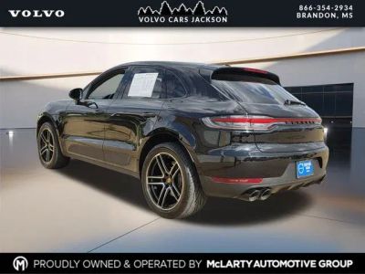 2021 Porsche Macan — engine compartment view