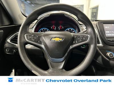2018 Chevrolet Malibu - Photo 12