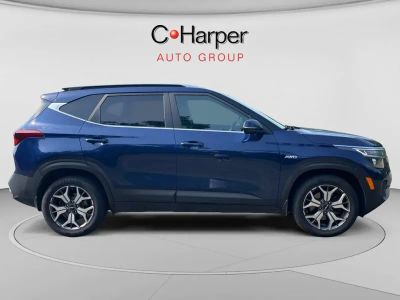 2022 Kia Seltos — side profile view