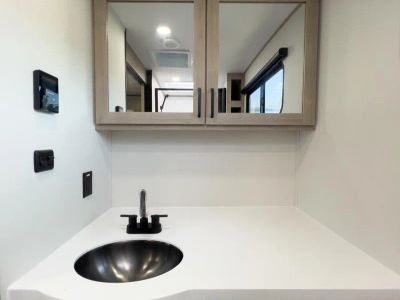 2026 Grand Design IMAGINE - Photo 17
