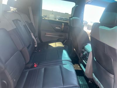 2024 GMC HUMMER EV SUV - Photo 10