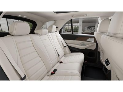 2026 Mercedes-Benz GLE — detail view