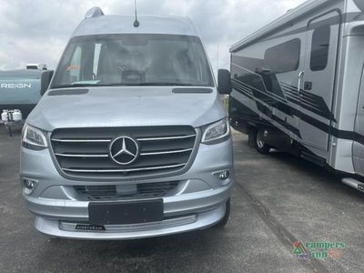 2025 Airstream Interstate - Photo 4