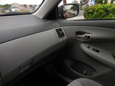 2009 Toyota Corolla — photo 19 view