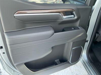 2026 Chevrolet Silverado 1500 — photo 12 view