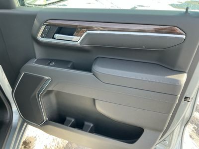2026 Chevrolet Silverado 1500 — photo 16 view