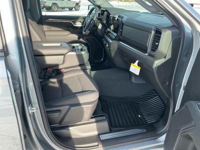 2026 Chevrolet Silverado 1500 — photo 15 view