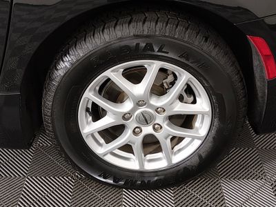 2023 Chrysler Voyager - Photo 10