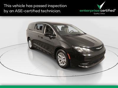 2023 Chrysler Voyager - Photo 1