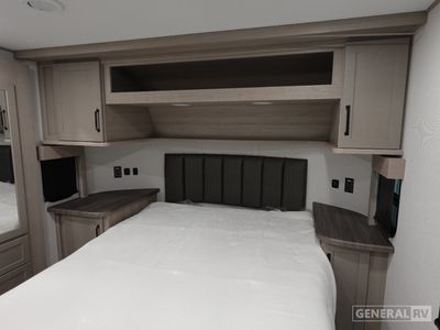 2026 Grand Design Momentum G-Class - Photo 8