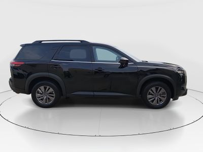 2025 Nissan Pathfinder - Photo 8