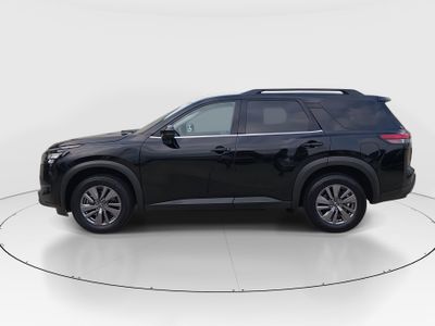 2025 Nissan Pathfinder - Photo 4