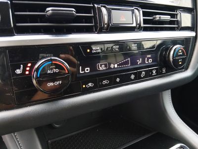 2025 Nissan Pathfinder - Photo 18