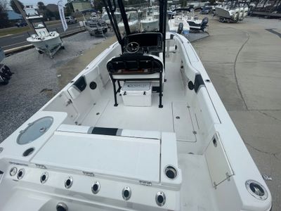 2026 Robalo 250 CC - Photo 16