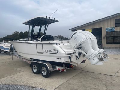 2026 Robalo 250 CC - Photo 9