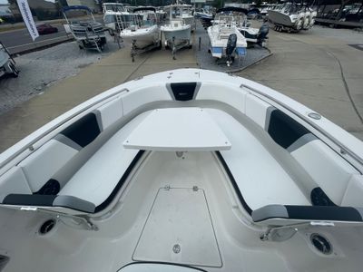 2026 Robalo 250 CC - Photo 40