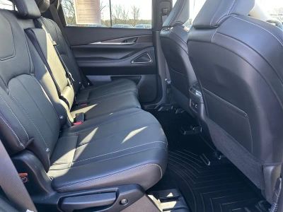 2022 INFINITI QX60 - Photo 37