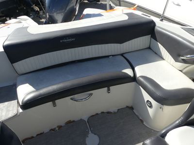 2017 Stingray 204LR O/B — photo 7 view