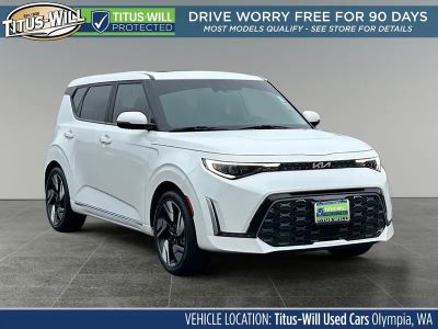 2023 Kia Soul GT-Line in Snow White Pearl — front three-quarter view