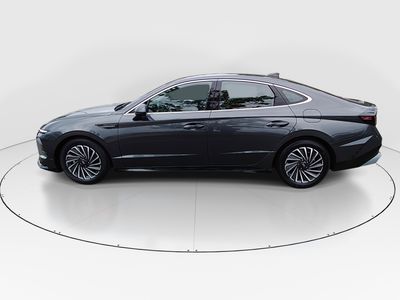 2025 Hyundai Sonata Hybrid - Photo 4