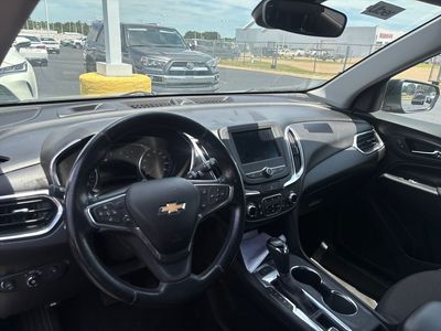 2020 Chevrolet Equinox - Photo 2
