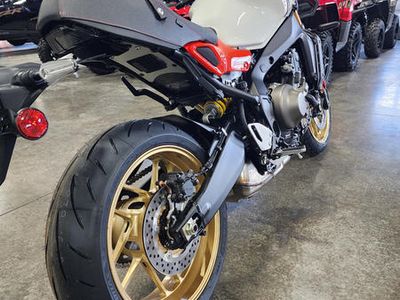 2026 Yamaha XSR900 - Photo 4