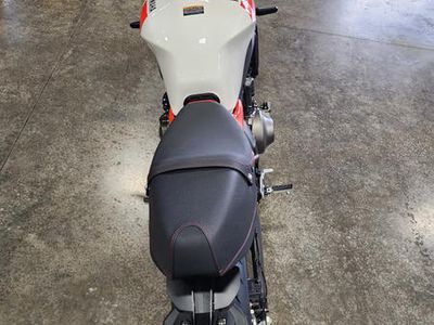 2026 Yamaha XSR900 - Photo 6