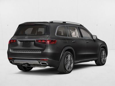 2026 Mercedes-Benz GLS 450 - Photo 2