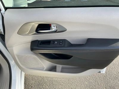 2020 Chrysler Pacifica - Photo 21