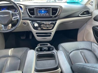 2020 Chrysler Pacifica - Photo 13