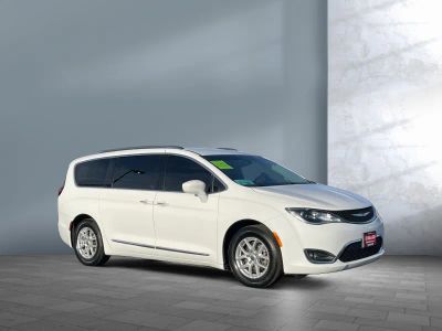 2020 Chrysler Pacifica - Photo 8