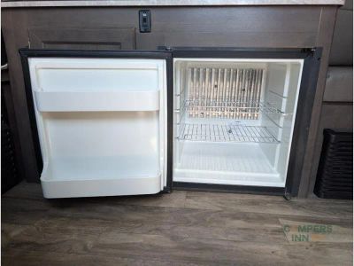 2020 Forest River RV Rockwood Premier Series — photo 26 view