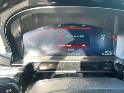 2023 Lincoln Corsair — photo 10 view