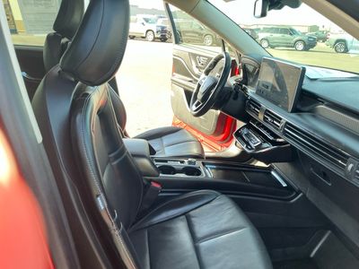 2023 Lincoln Corsair — photo 20 view