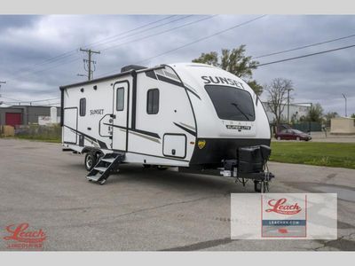 2022 Sunset Trail SS222RB - Photo 1