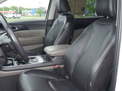 2025 Kia Carnival - Photo 8
