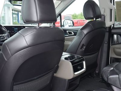 2025 Kia Carnival - Photo 28