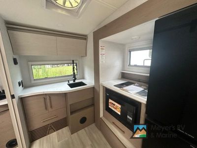 2026 Grand Design Serenova - Photo 10