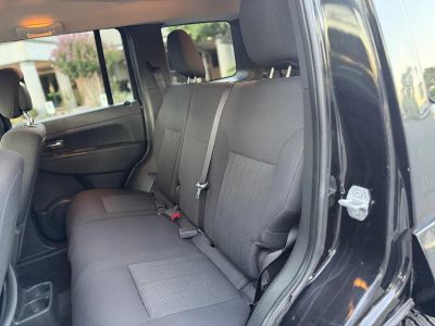 2012 Jeep Liberty — photo 16 view