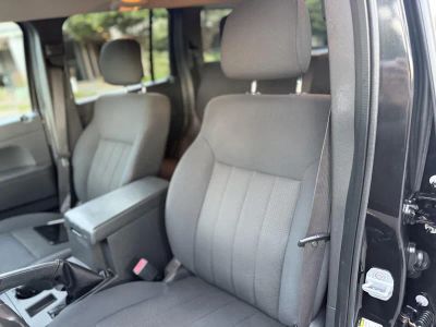 2012 Jeep Liberty — photo 18 view