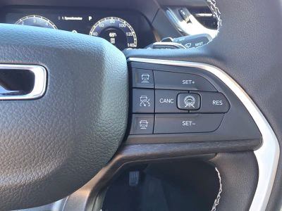 2026 Jeep Grand Cherokee — photo 18 view