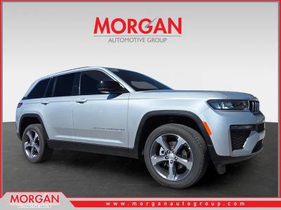 2026 Jeep Grand Cherokee Limited in Silver — front three-quarter view