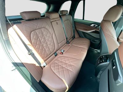 2026 BMW X5 — photo 18 view