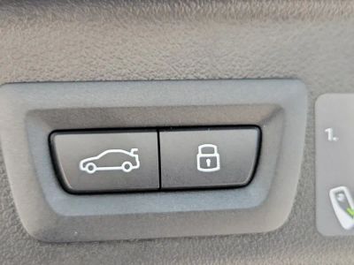 2026 BMW X5 — photo 9 view