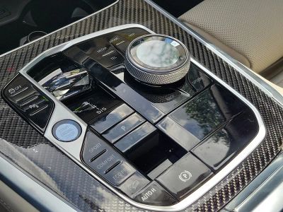 2026 BMW X5 — photo 34 view