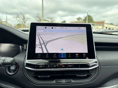 2026 Jeep Compass — photo 23 view
