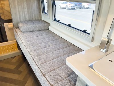 2026 Winnebago TRAVATO - Photo 6
