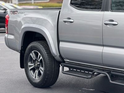 2017 Toyota Tacoma TRD Sport Double Cab - Photo 11