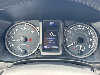 2017 Toyota Tacoma TRD Sport Double Cab - Photo 29