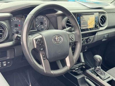 2017 Toyota Tacoma TRD Sport Double Cab - Photo 17